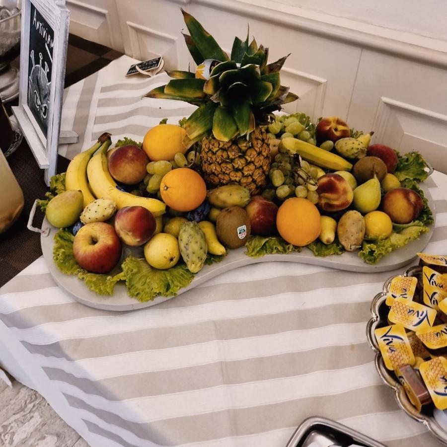Hotel Tahiti Viareggio Esterno foto