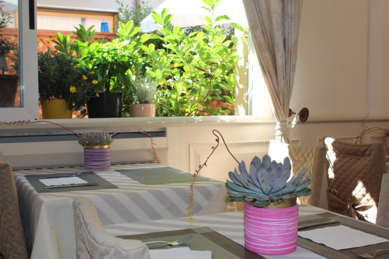 Hotel Tahiti Viareggio Esterno foto