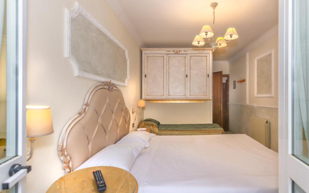 Hotel Tahiti Viareggio Esterno foto
