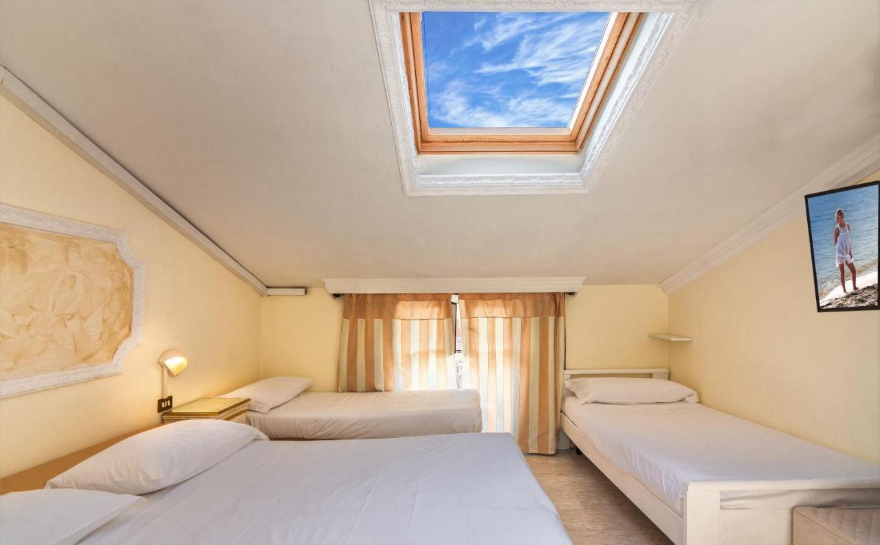 Hotel Tahiti Viareggio Esterno foto